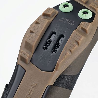 Превью  Велоботинки для кросс-кантри FIZIK Vento Ferox Carbon Mud Grape